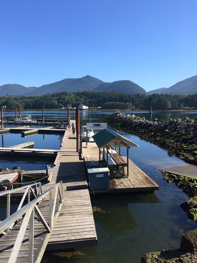 Island West Resort-Motel Ucluelet Exteriör bild