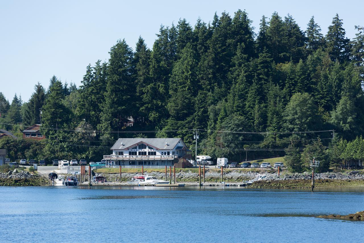 Island West Resort-Motel Ucluelet Exteriör bild